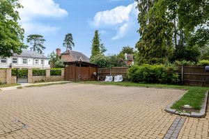Westhall Road